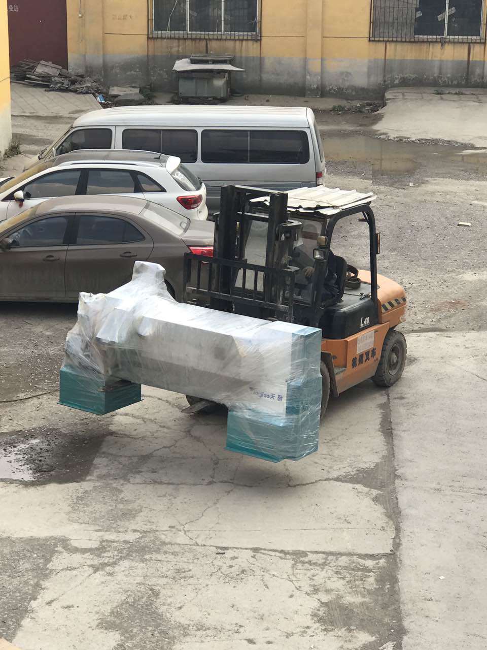 数控木工车准备发货 数控木工车准备发货