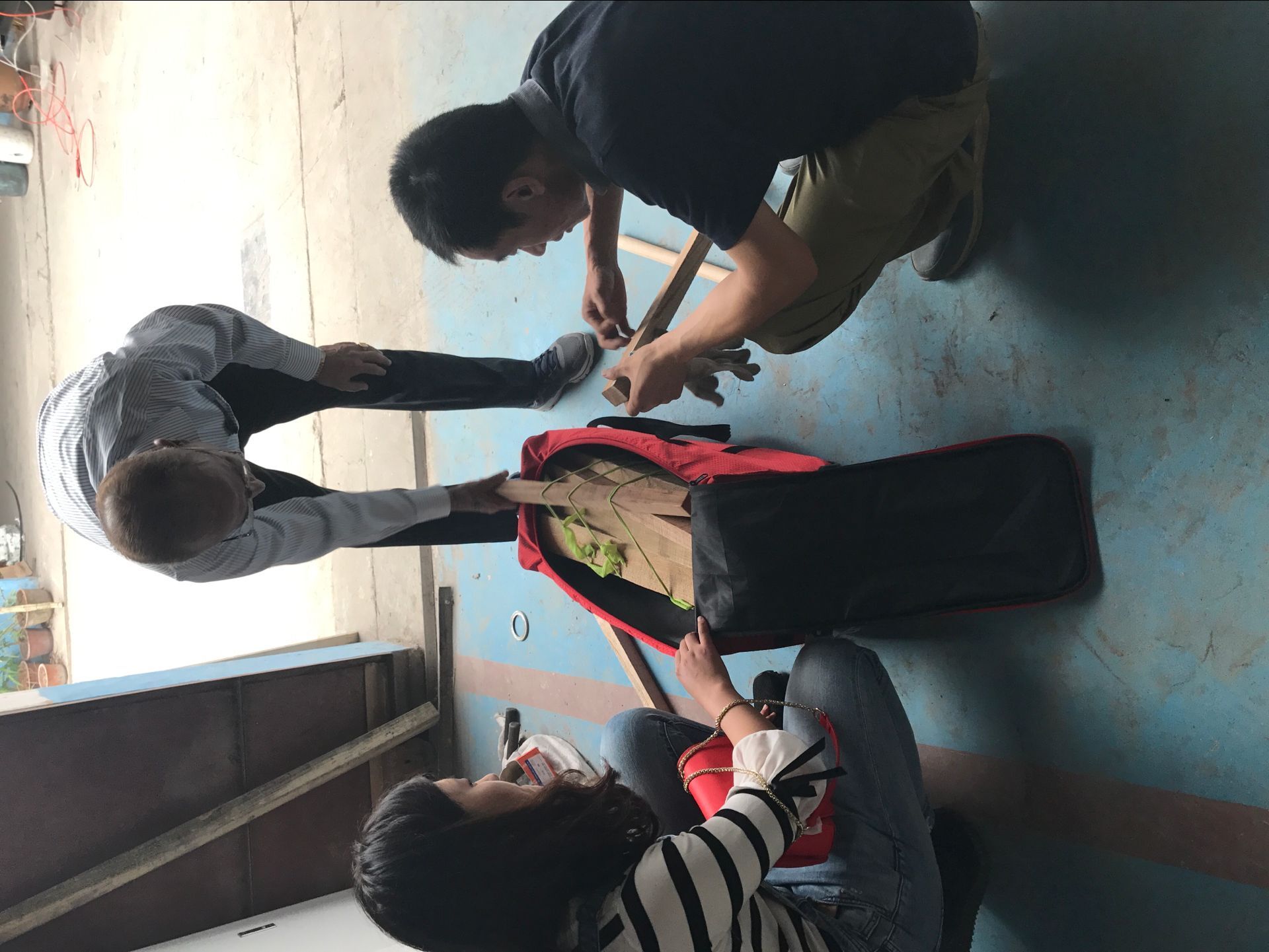 国外客户准备现场刻样品